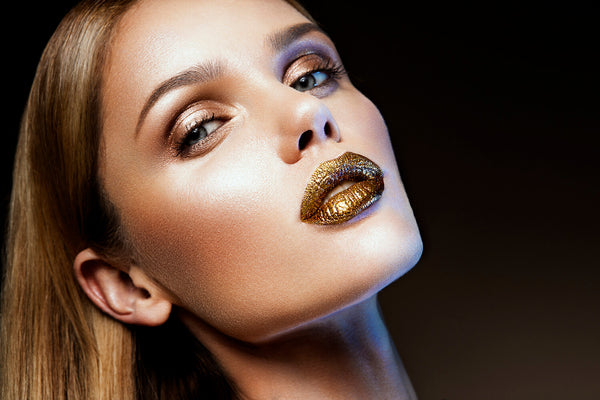 Gold Makeup and Skin Hydration: An Interesting Concept